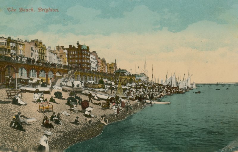 Pláž, Brighton. Pohlednice odeslána v roce 1913. od English Photographer