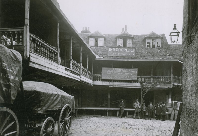 Hostinec The Tabard Inn, Southwark od English Photographer