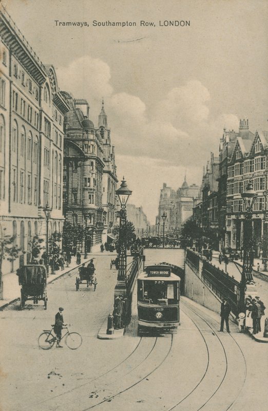 Tramvaje, Southampton Row, Londýn od English Photographer