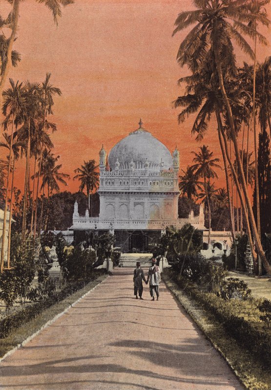 Mysore, Hrobky Tippo Saiba A Dhyder Ali od European Photographer