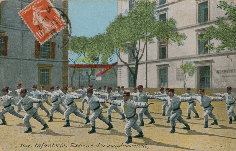 Francouzské pěchotní cvičení, pohlednice odeslaná v roce 1913. od French Photographer