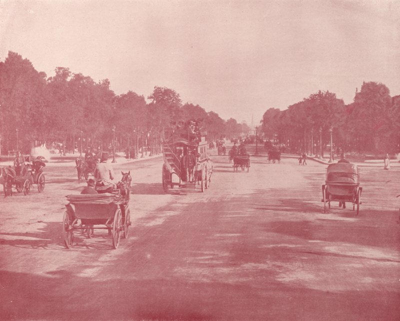 Paříž: Avenue Champs Elysees (černobílá fotografie) od French Photographer