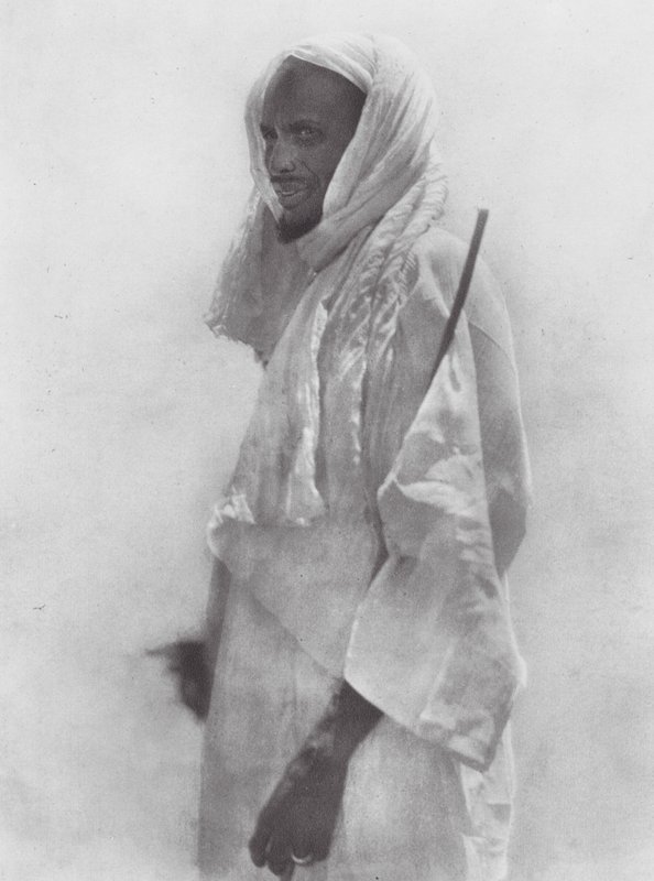 Afrika: Aulad Hamid Arab (čb foto) od Hugo Adolf Bernatzik