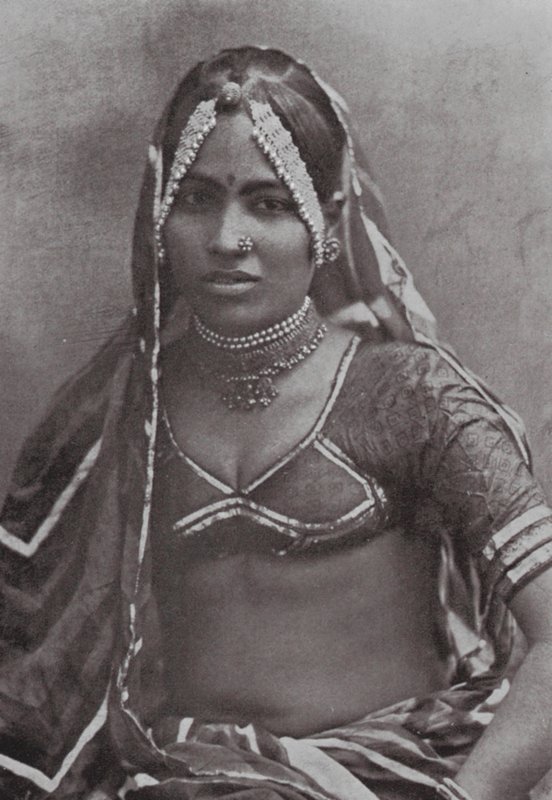 Bombaj / Mumbai: Marvárská dáma (čb fotografie) od Indian photographer