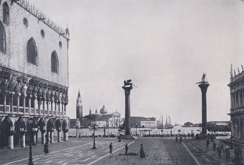 Itálie: Benátky, Piazzetta (černobílá fotografie) od Italian Photographer