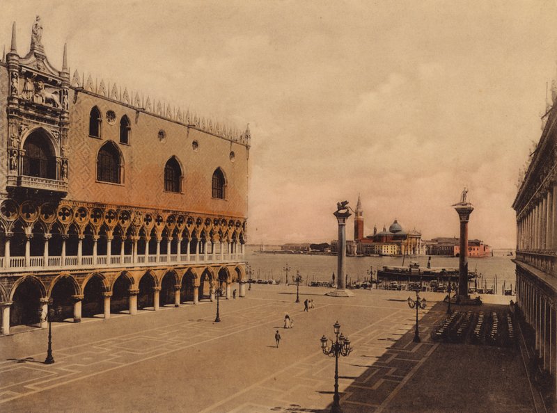 Venezia / Benátky: Piazzetta (barevná fotografie) od Italian Photographer