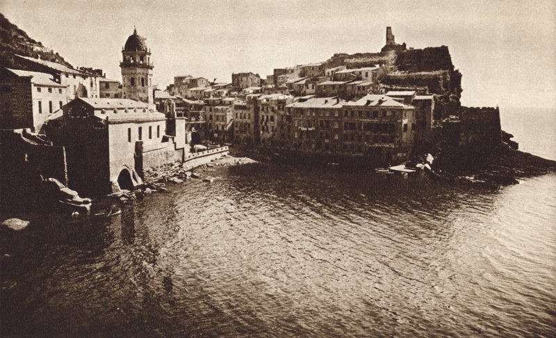 Italy: Vernazza, Riviera (b/w photo)   1401819   cs       czech Successfully Translated  Original: The Prodigal Son Translat: The Prodigal Son 1310116 cs czech Successfully Translated Original: The Travelers Translat: The Travelers 1218333 cs czech Success od Kurt Hielscher