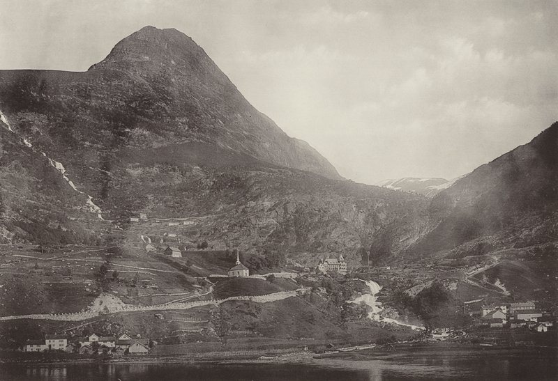 Merok, Geiranger (černobílá fotografie) od Norwegian Photographer