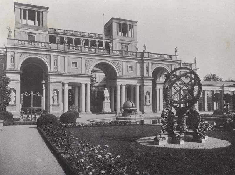 Postupim, Sanssouci, Orangerie (černobílá fotografie) od Photographer German