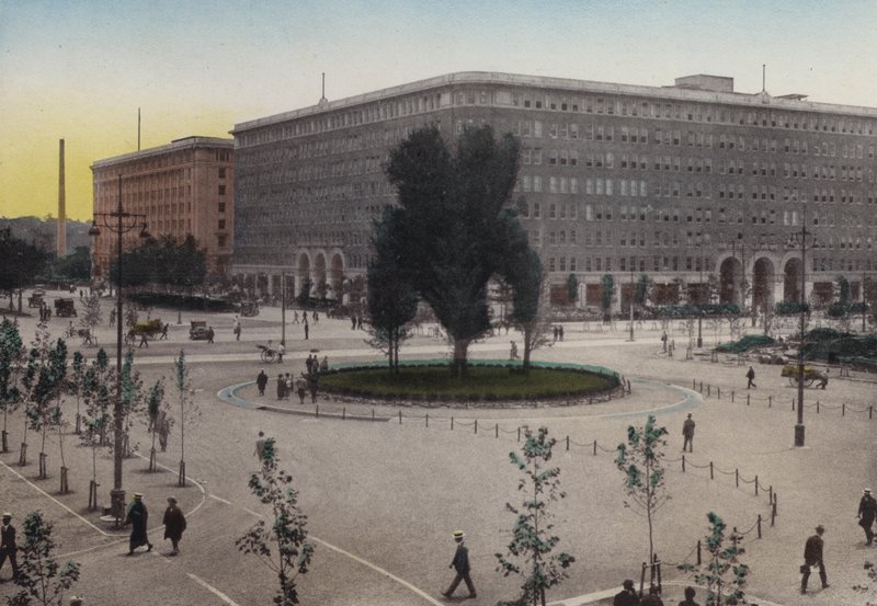 Japonsko, K. 1912: Marunouchi Building, Tokio (foto) od Photographer Japanese