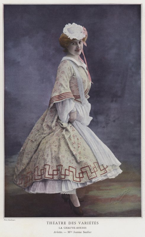 Jeanne Saulier jako Arlette v La Chauve-Souris (barevná fotografie) od Reutlinger Studio