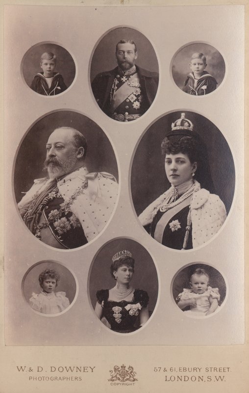 Královské portréty od William and Daniel Downey